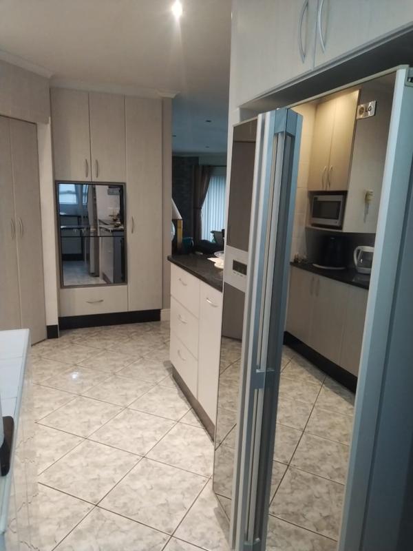 3 Bedroom Property for Sale in Gordons Bay Western Cape